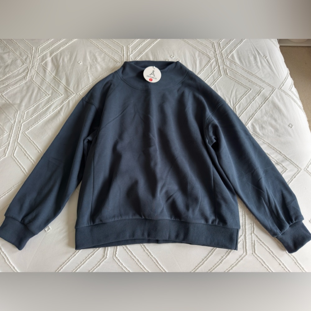 Navy Blue Sweatershirt